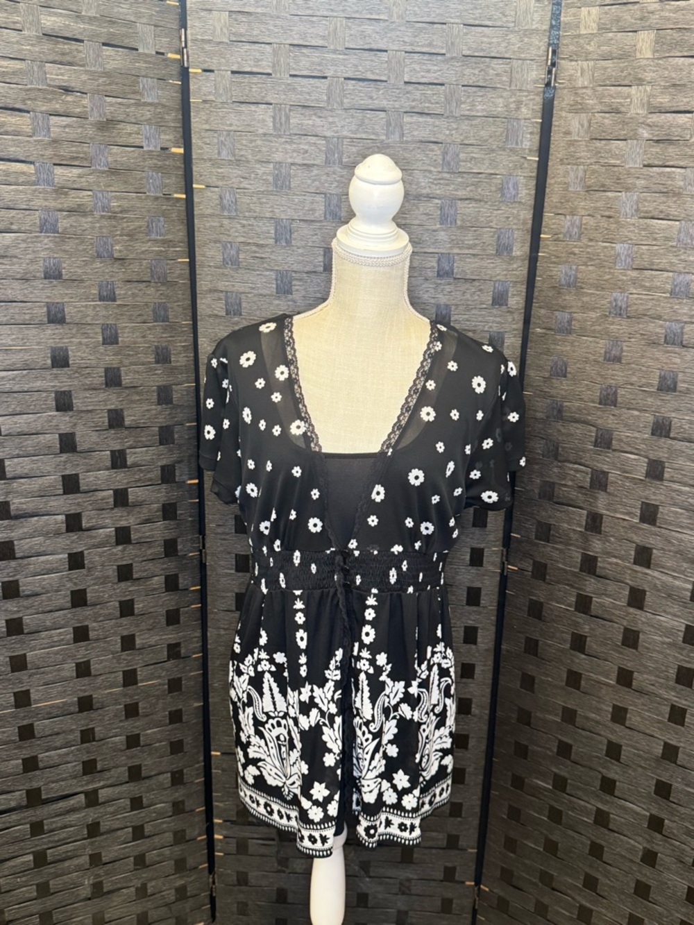 Black & White Floral overlay blouse